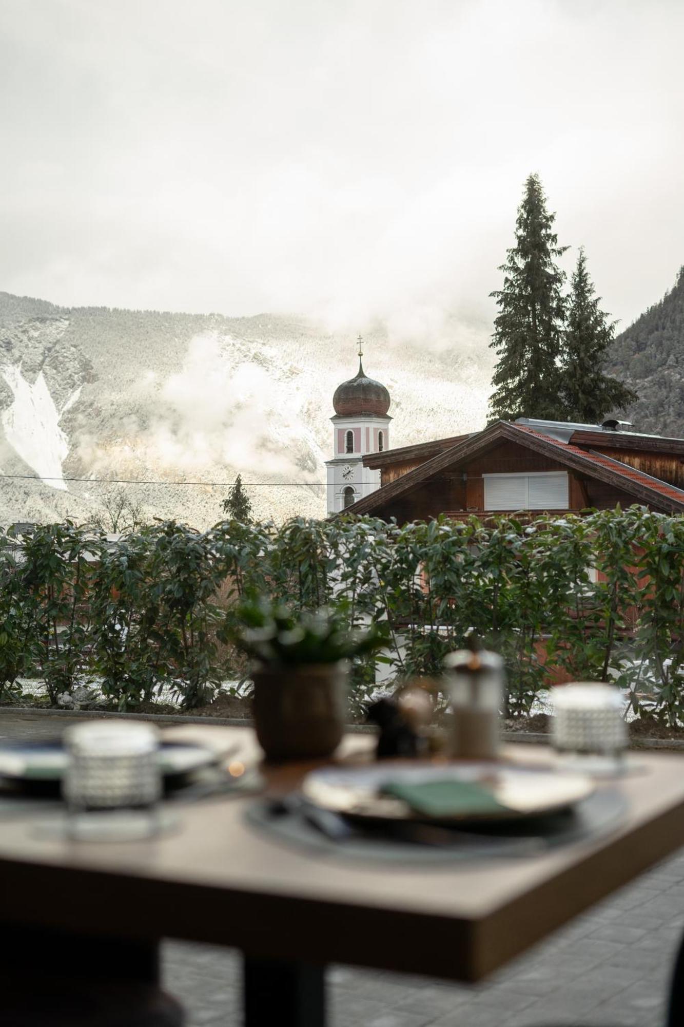 Boutiquehotel - Michl Sautens Buitenkant foto